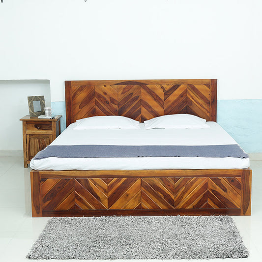 Bed Wooden — Creat