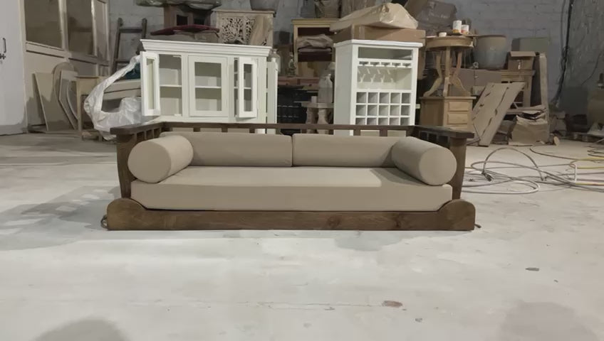 Elm — Wooden swing