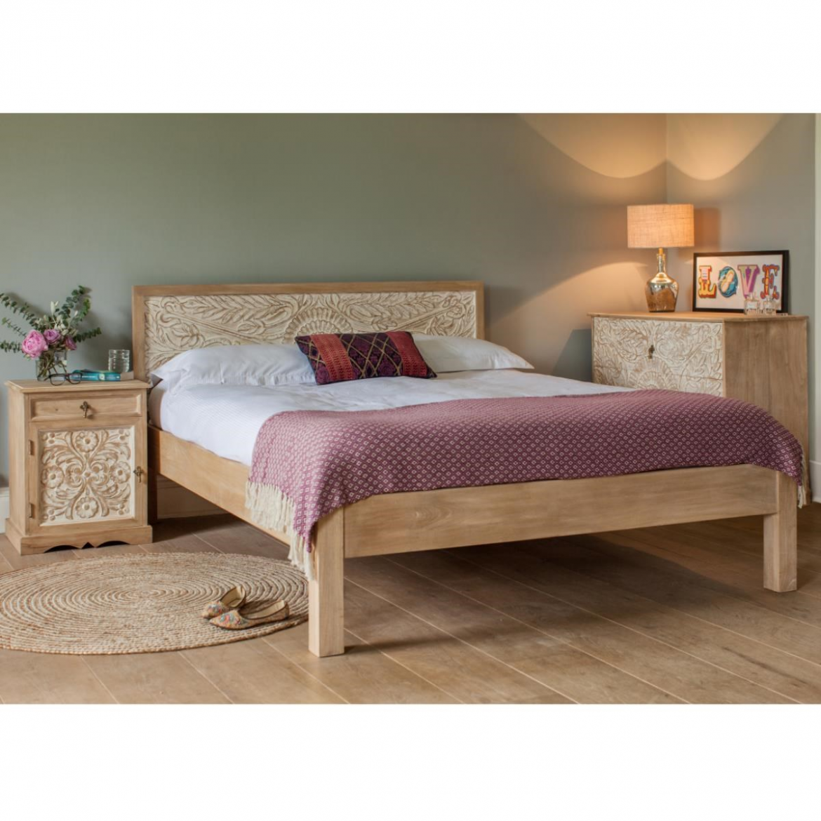 wooden bed dahlia carved